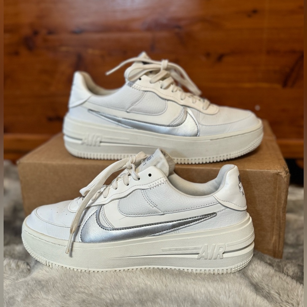 Nike Women's Platform Shoes in White and Silver